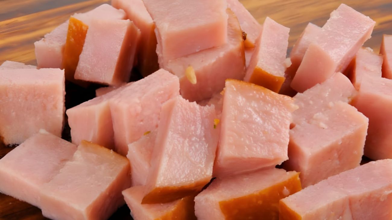 Prosciutto cotto tagliato a cubetti