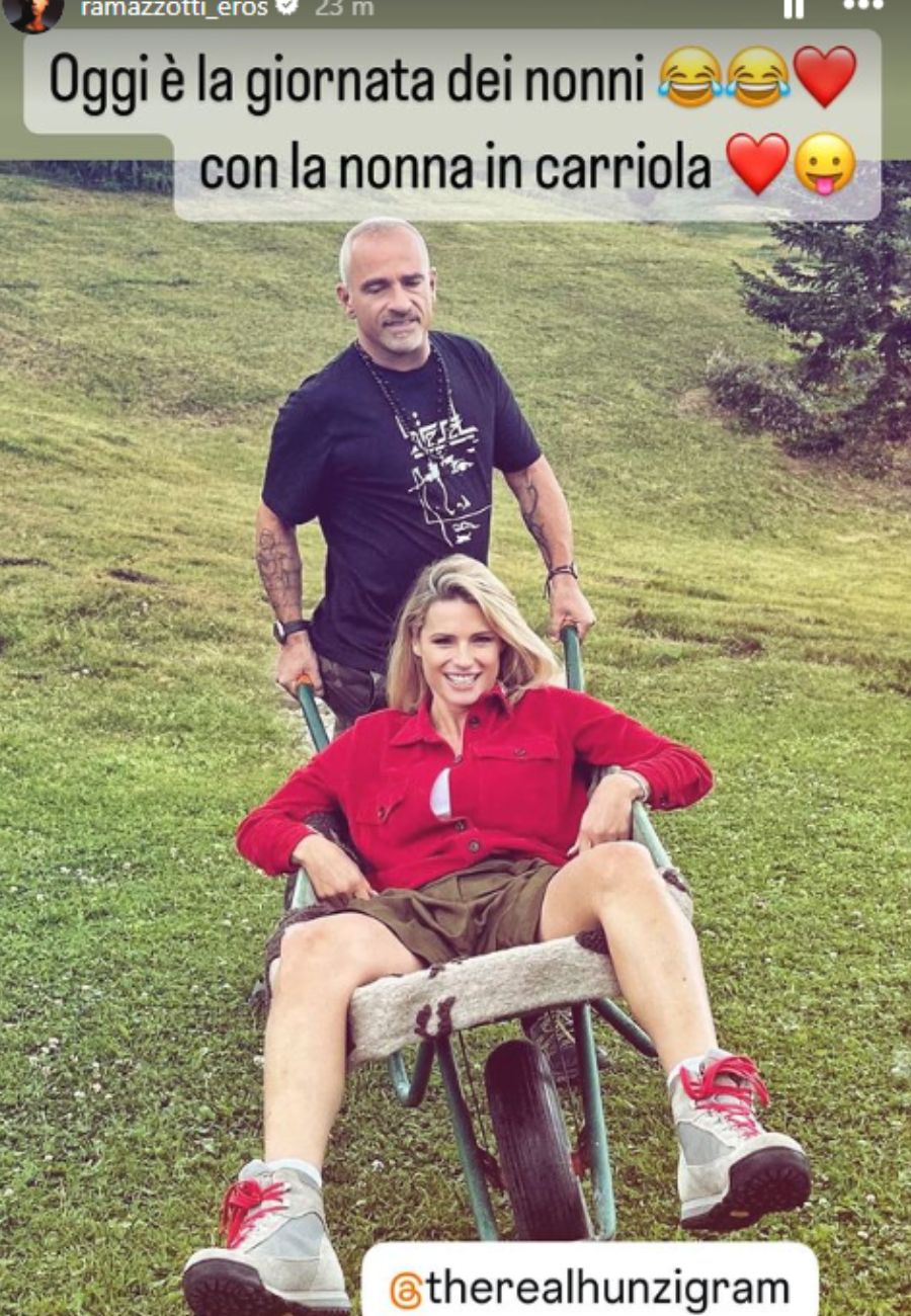 Dal profilo social di Eros Ramazzotti, la foto con Michelle Hunziker