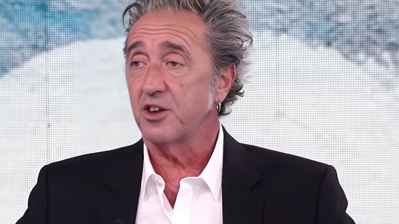 Paolo Sorrentino durante un'intervista