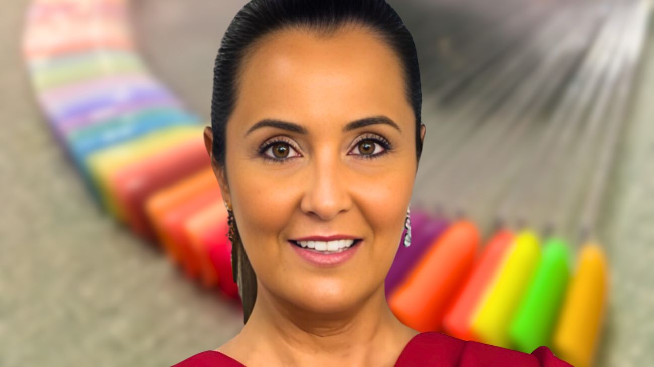 unghie-sofisticate-ma-audaci-per-lautunno-il-colore-piu-brillante-lha-scelto-roberta-capua