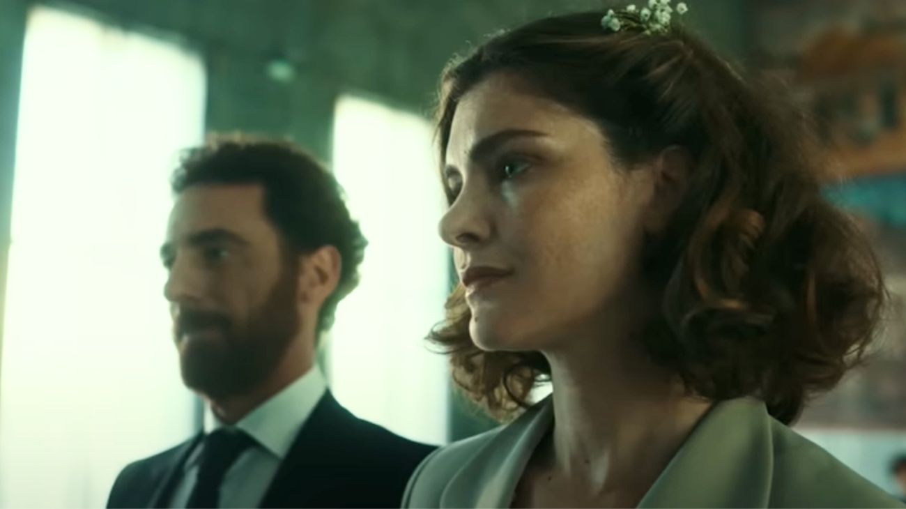 Netflix, Confidenza con Elio Germano e Vittoria Puccini