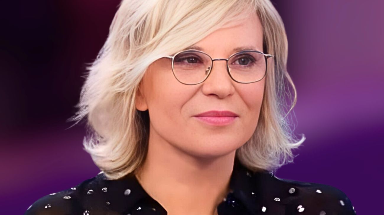 maria-de-filippi-parla-una-protagonista-storica-di-amici-non-ho-il-suo-numero-e-quando-ci-incontriamo