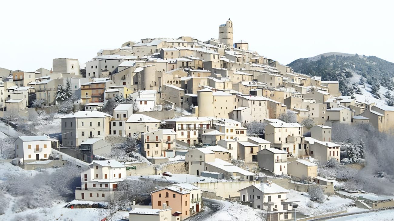 Abruzzo Borgo innevato