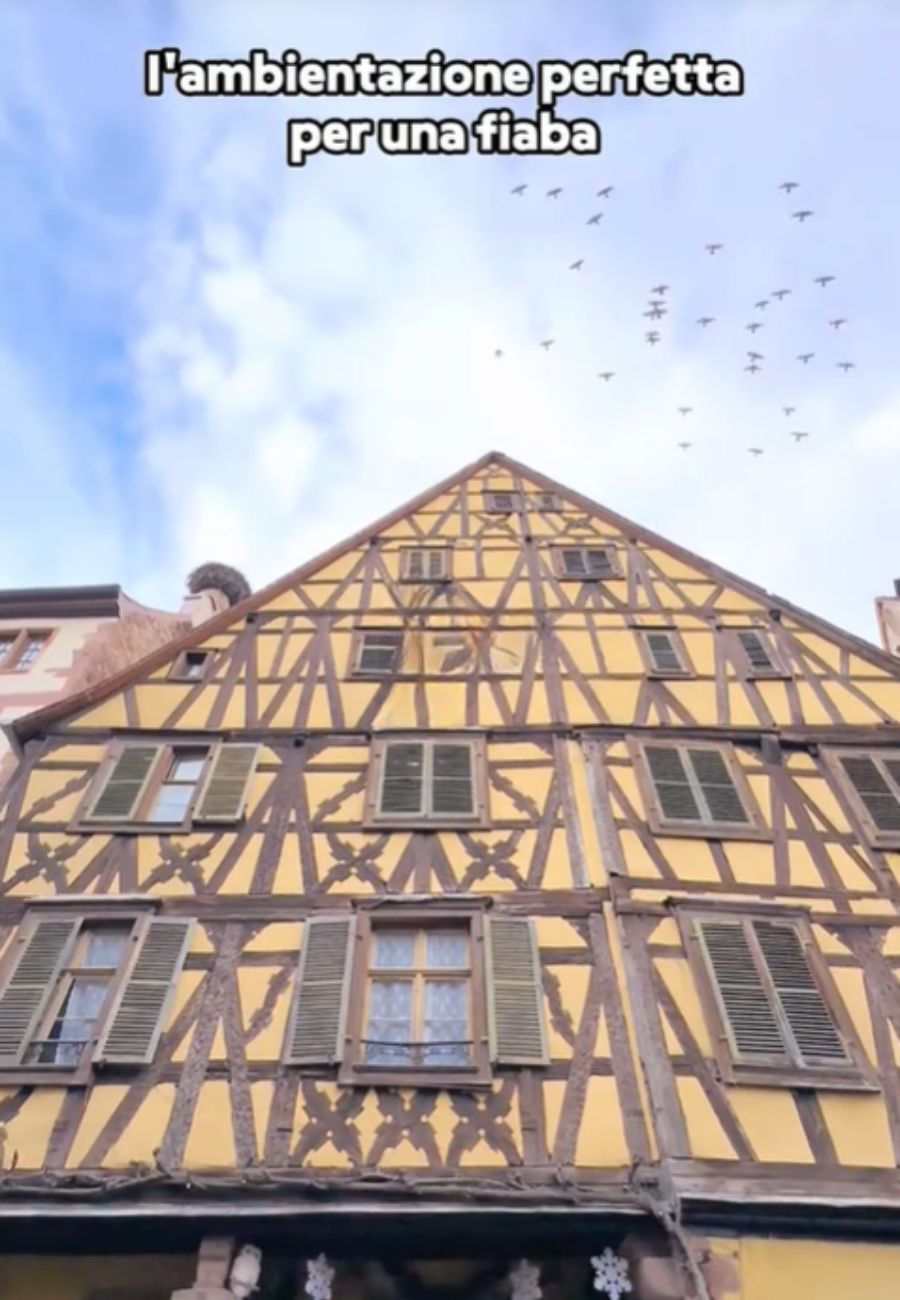 Dal profilo social Travelife, il villaggio della Bella e la Bestia