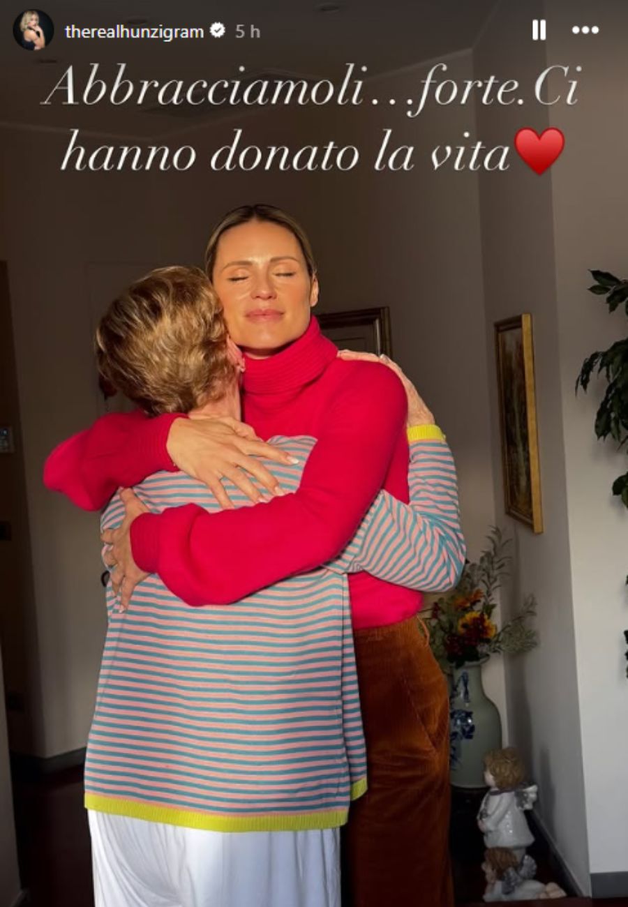 Dal profilo social di Michelle Hunziker, la dedica per mamma Ineke