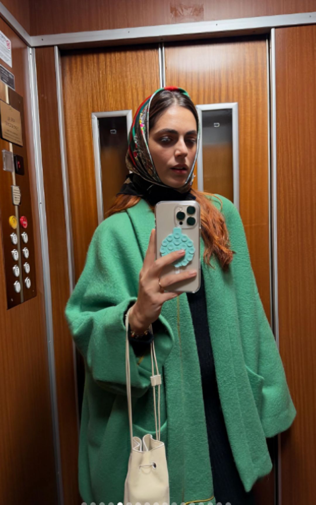 miriam leone foulard