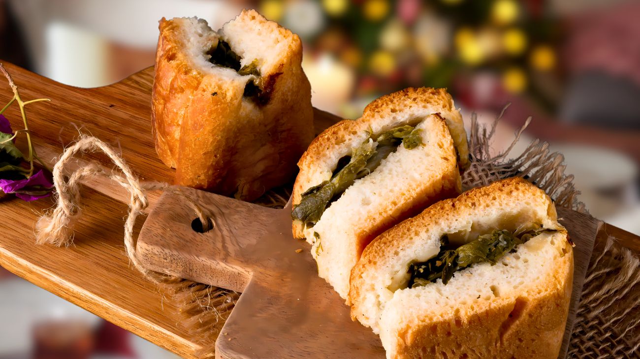 pizza-di-scarola-la-vera-ricetta-napoletana-per-natale-il-segreto-della-cuoca-esperta-per-rendere-limpasto-super-fragrante1