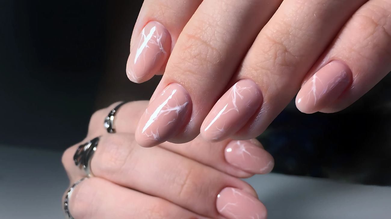 Come proteggere le unghie e lo smalto in inverno