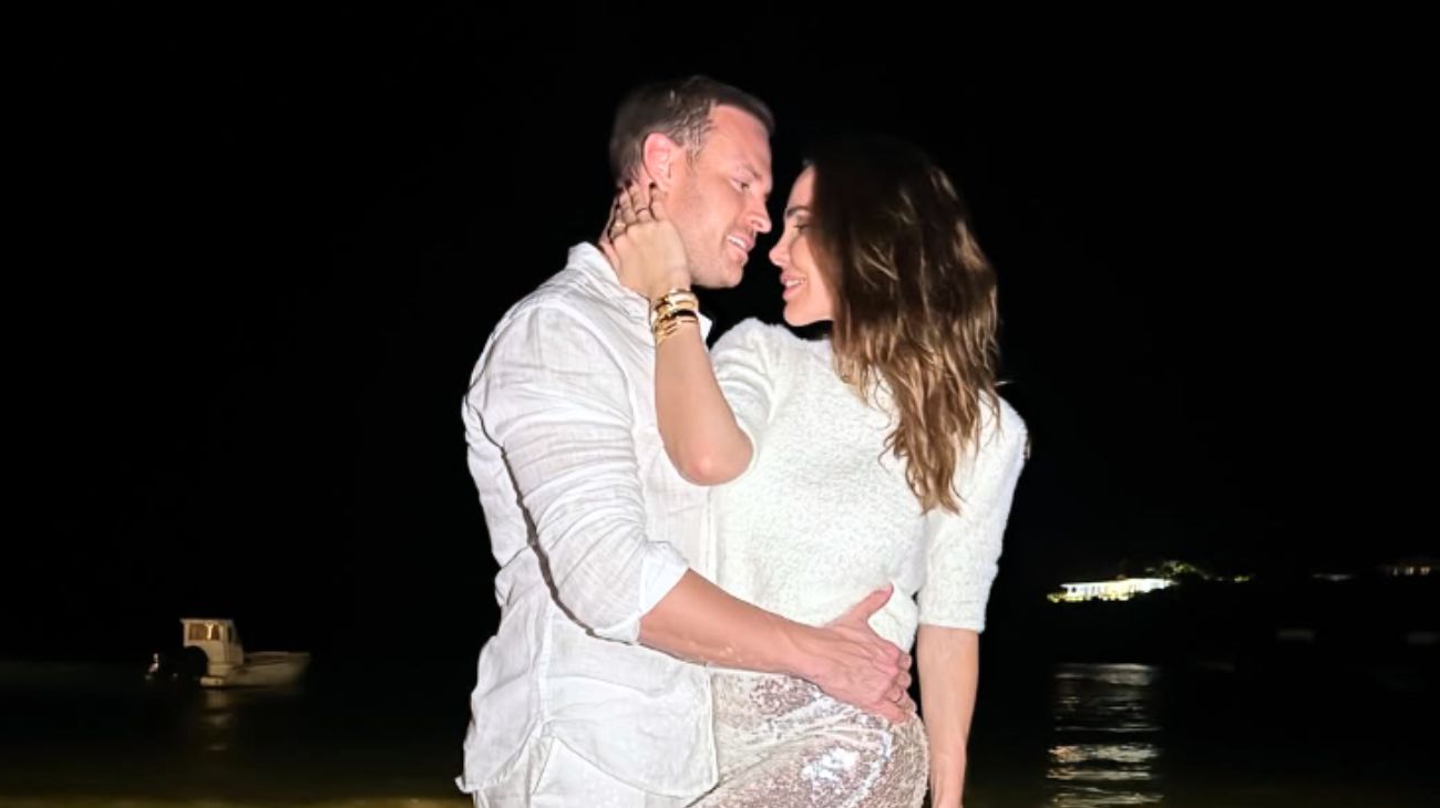 Dal profilo social di Ilary Blasi, la foto con Bastian