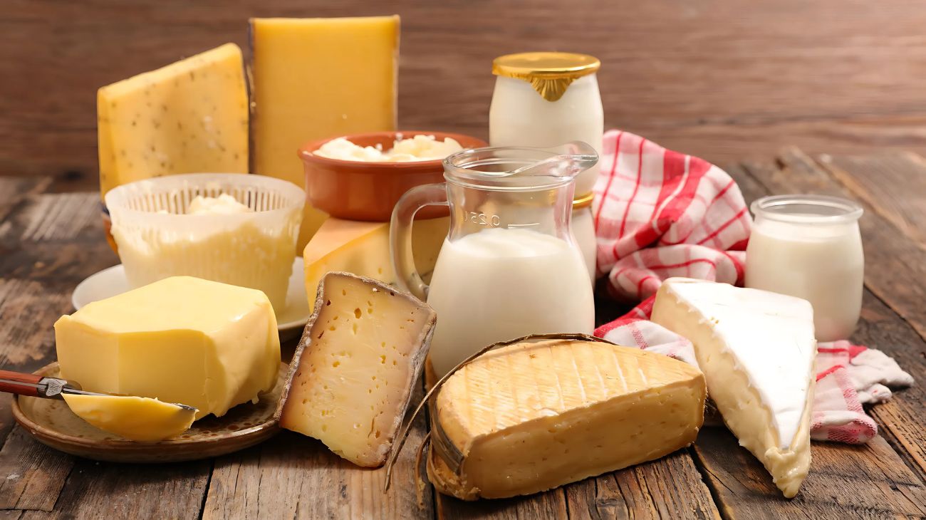 I latticini sono un alimento che danneggia la pelle