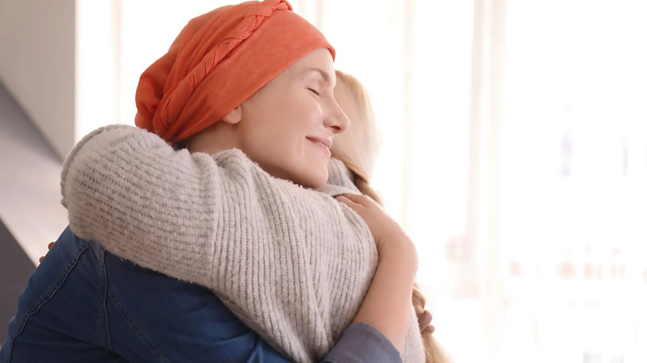 Il potere di un abbraccio, secondo la psicologia