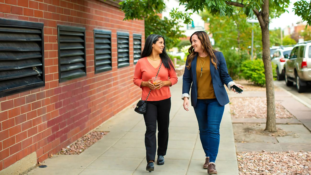 dondolare mentre si cammina