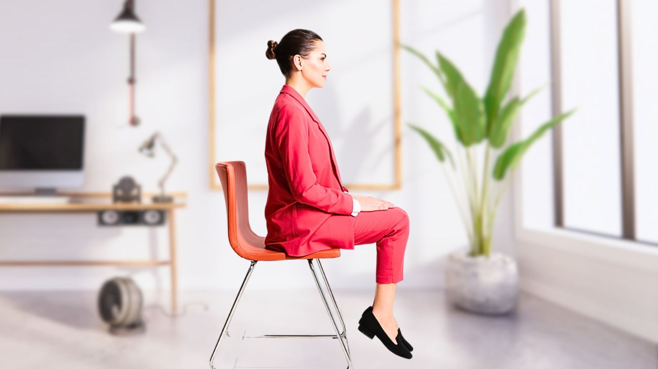 la-tua-posizione-da-seduto-rivela-tratti-nascosti-della-tua-personalita-secondo-la-psicologia1