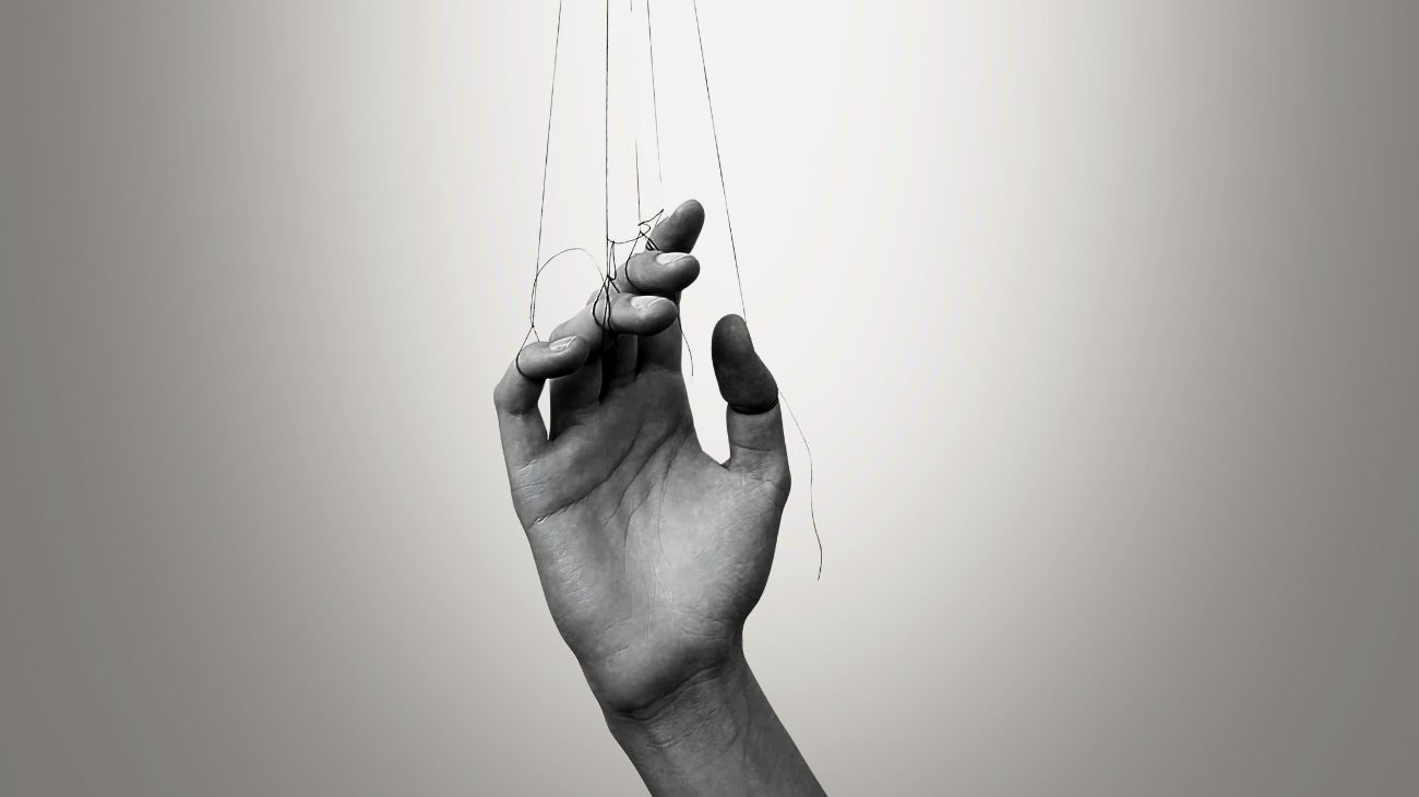 frasi persone manipolate