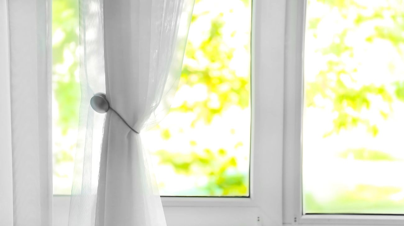 tende bianche pulire