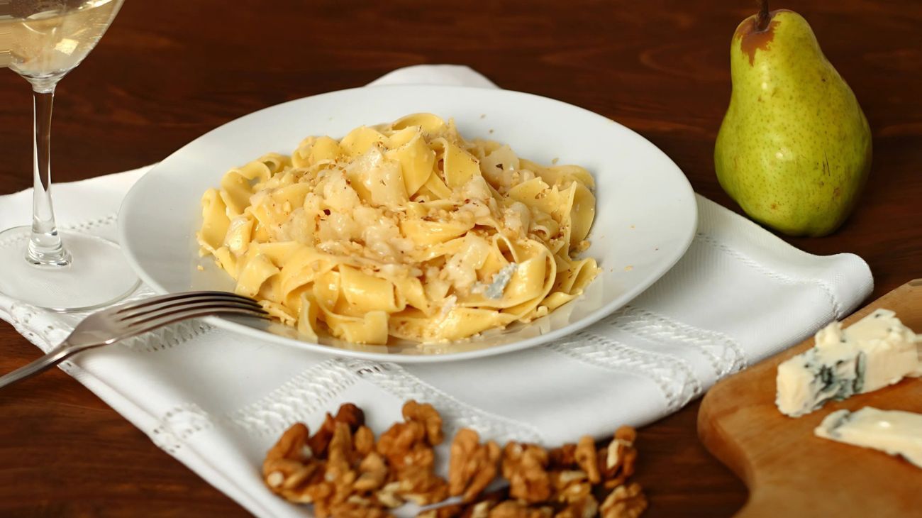 Tagliatelle con gorgonzola e noci
