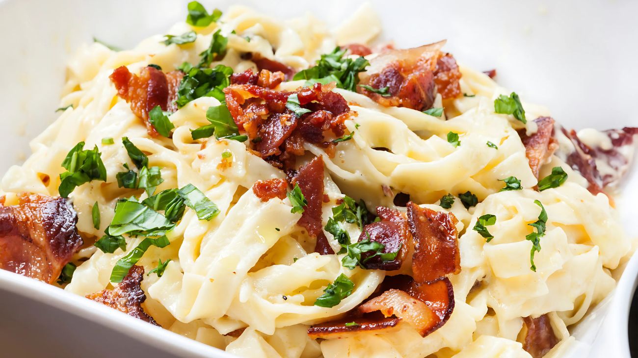 Tagliatelle con guanciale e pecorino
