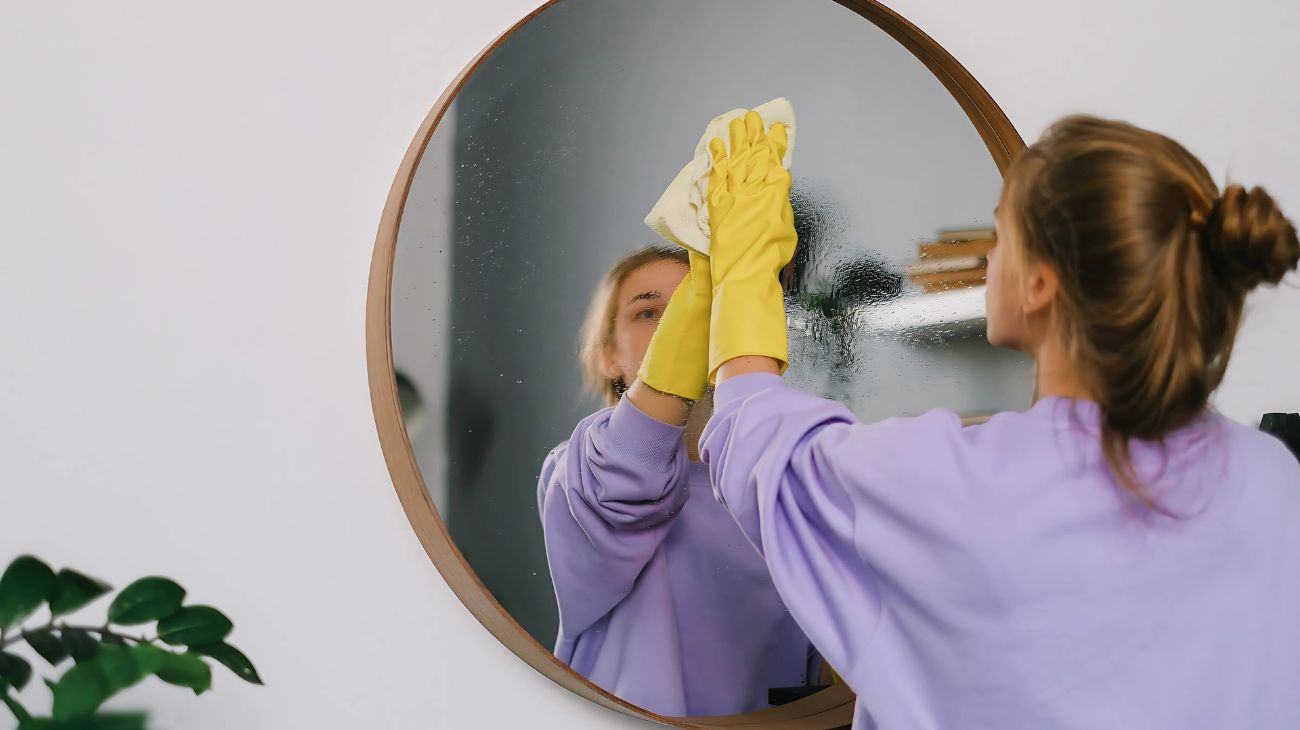 specchi di casa appannati