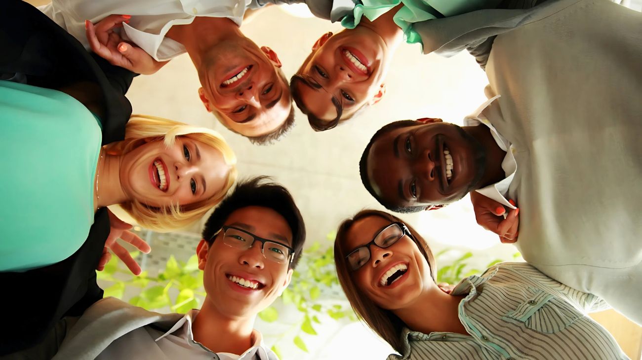 Come trascorrono il weekend le persone felici