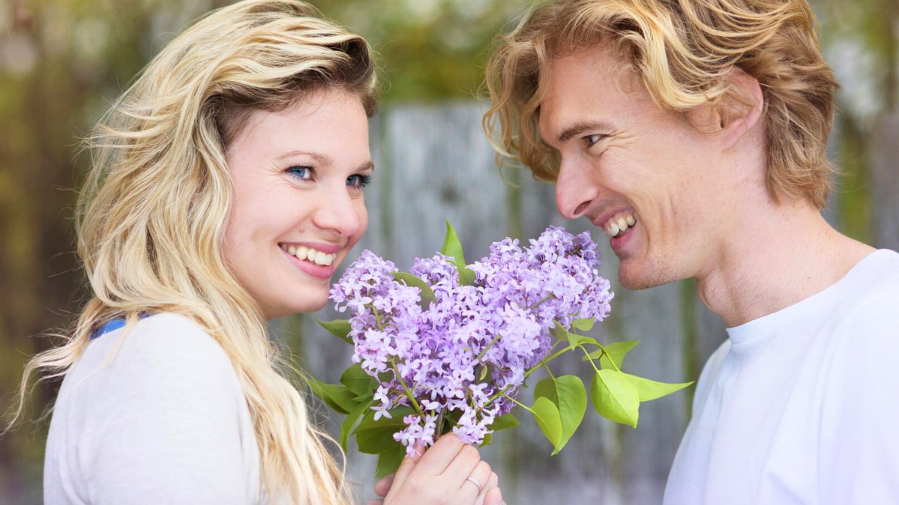 Ecco perché in primavera ci innamoriamo di più