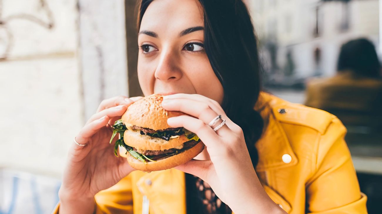Mangiare per non sentire emozioni