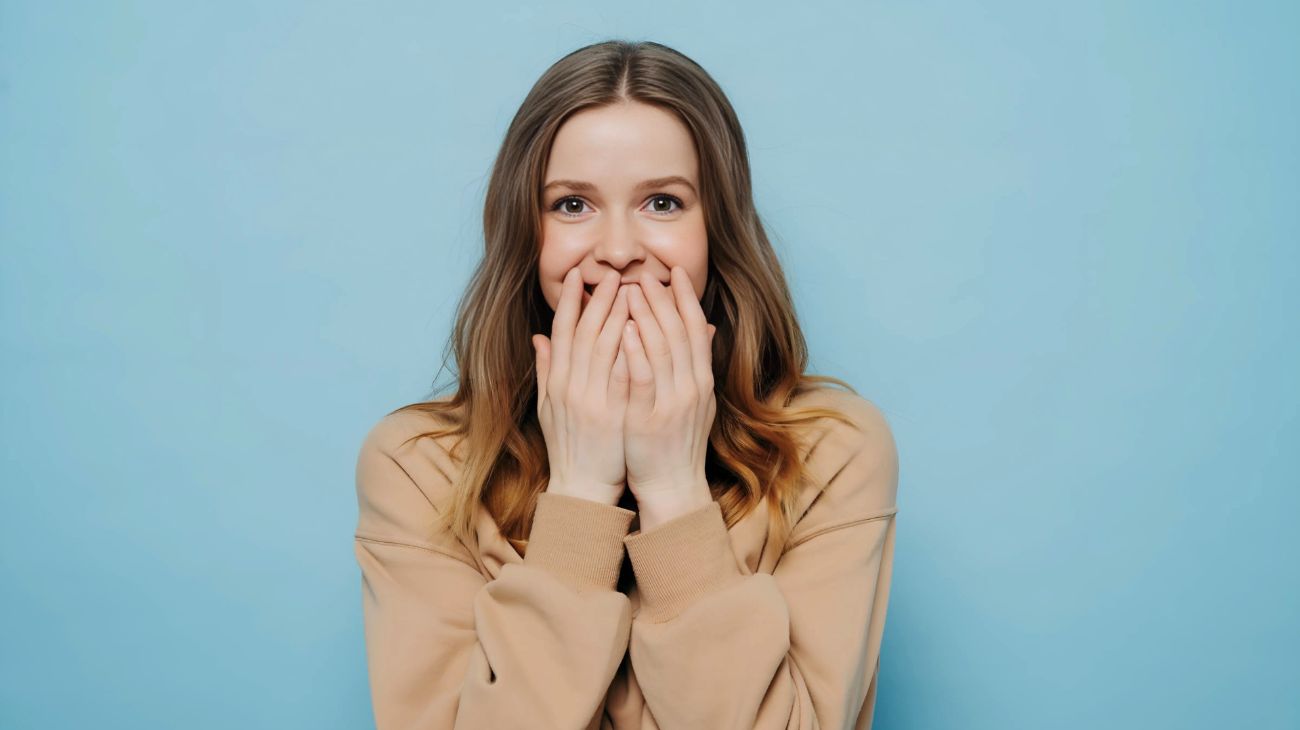 Mani davanti alla bocca