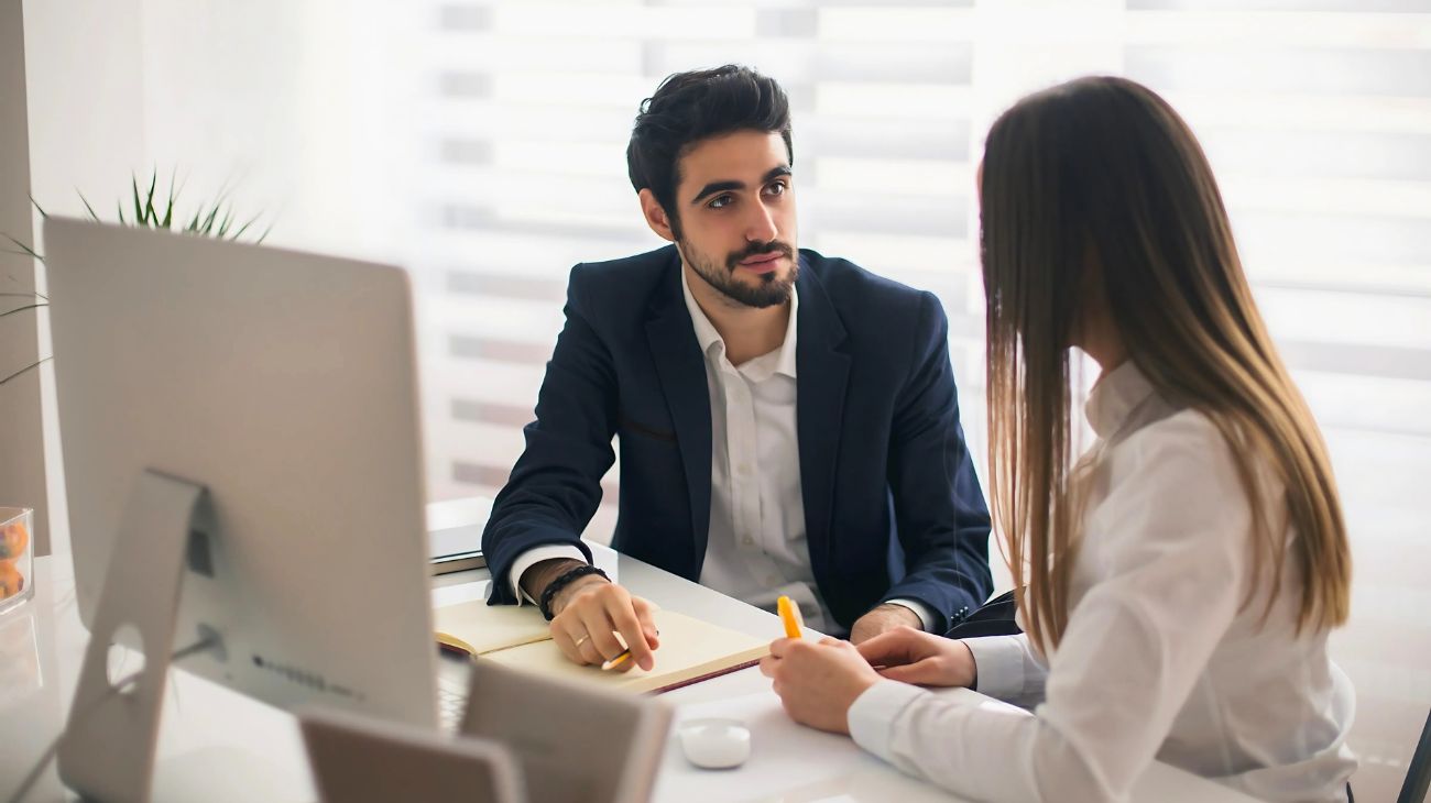 persone che comunicano